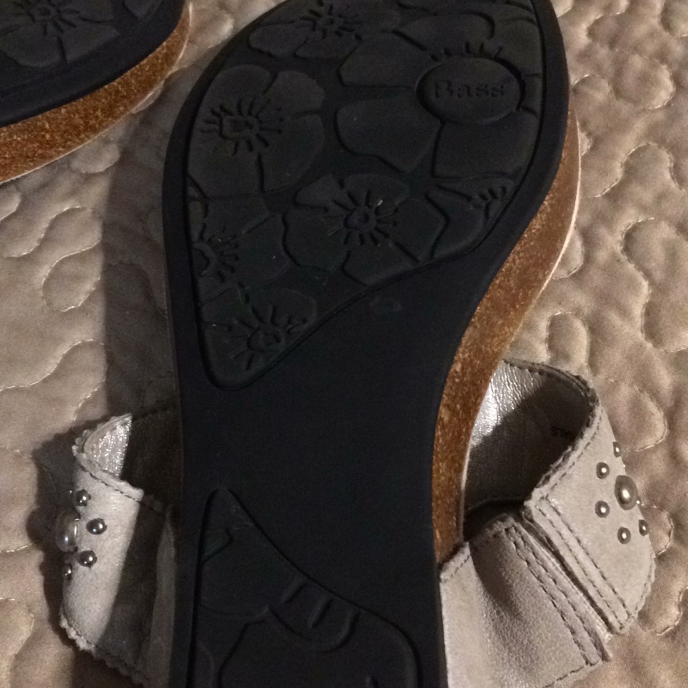 Sandals - Picture 3 of 5